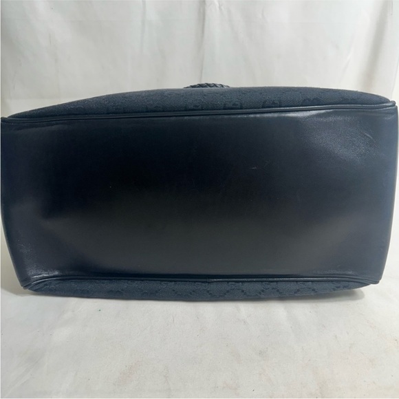 Black Gucci Bucket bag! - Picture 7 of 8